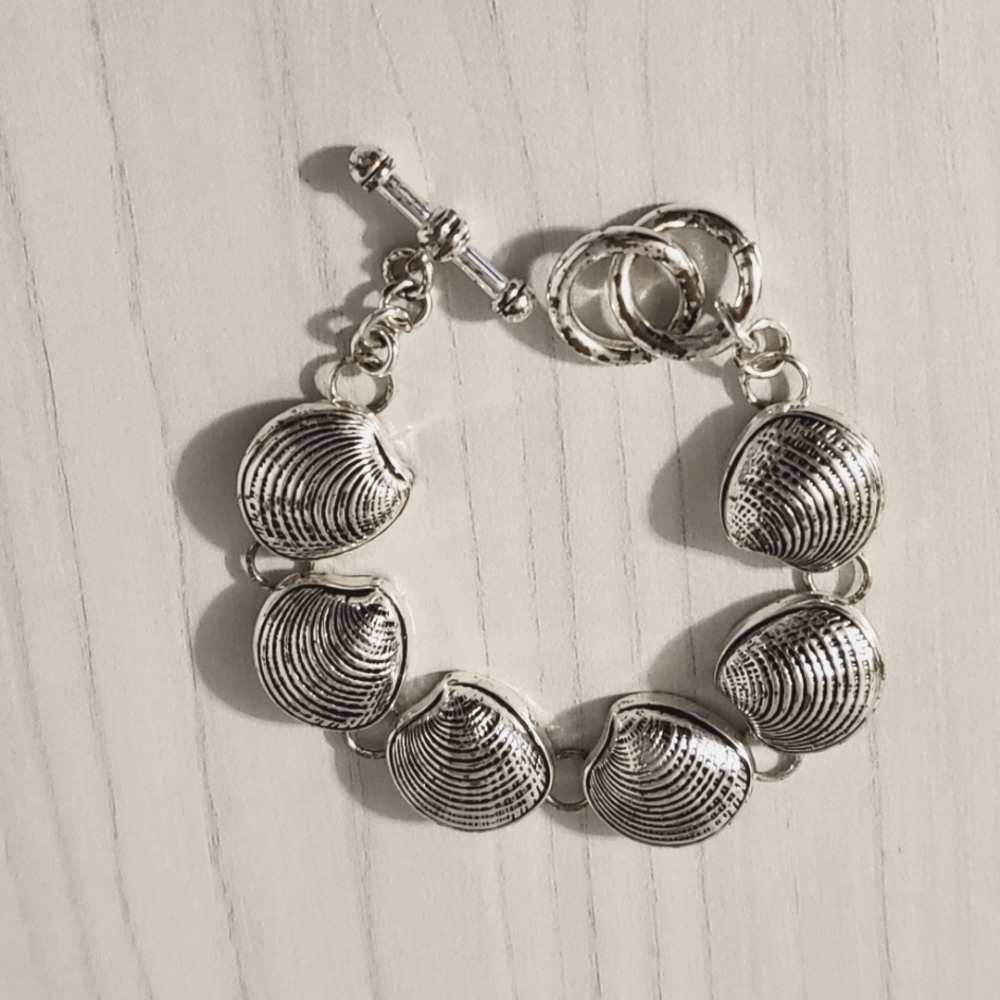 Seashell silver bracelet